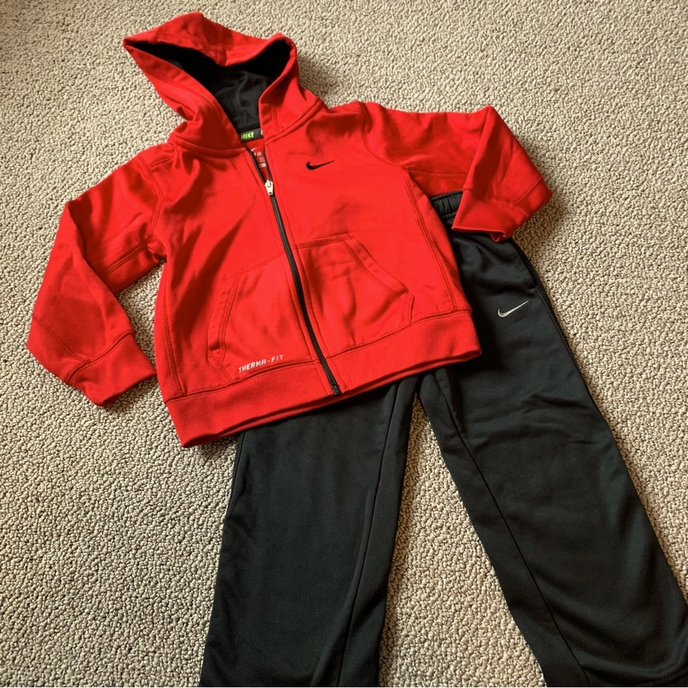 Nike Therma Fit Set